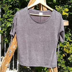 Exist T-Shirt Key Hole Sleeve High/Low Gray S